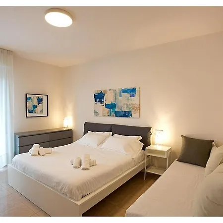 Casa Nica, Comfortable Flat Just 200 M From The Sea Διαμέρισμα Λίντο ντι Καμαϊόρε