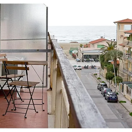 Διαμέρισμα Casa Nica, Comfortable Flat Just 200 M From The Sea