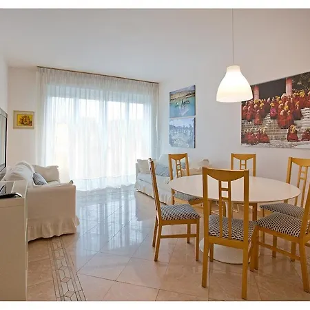 Casa Nica, Comfortable Flat Just 200 M From The Sea Διαμέρισμα *