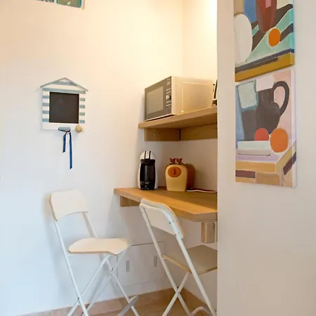 Διαμέρισμα Casa Nica, Comfortable Flat Just 200 M From The Sea